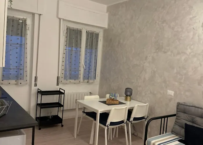 Davanti All'acquario Di Apartmán *